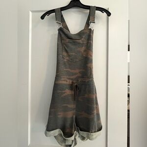 VENUS Women's Camo Short Overalls